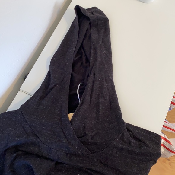 Oysho lightweight hoodie - Picture 6 of 9